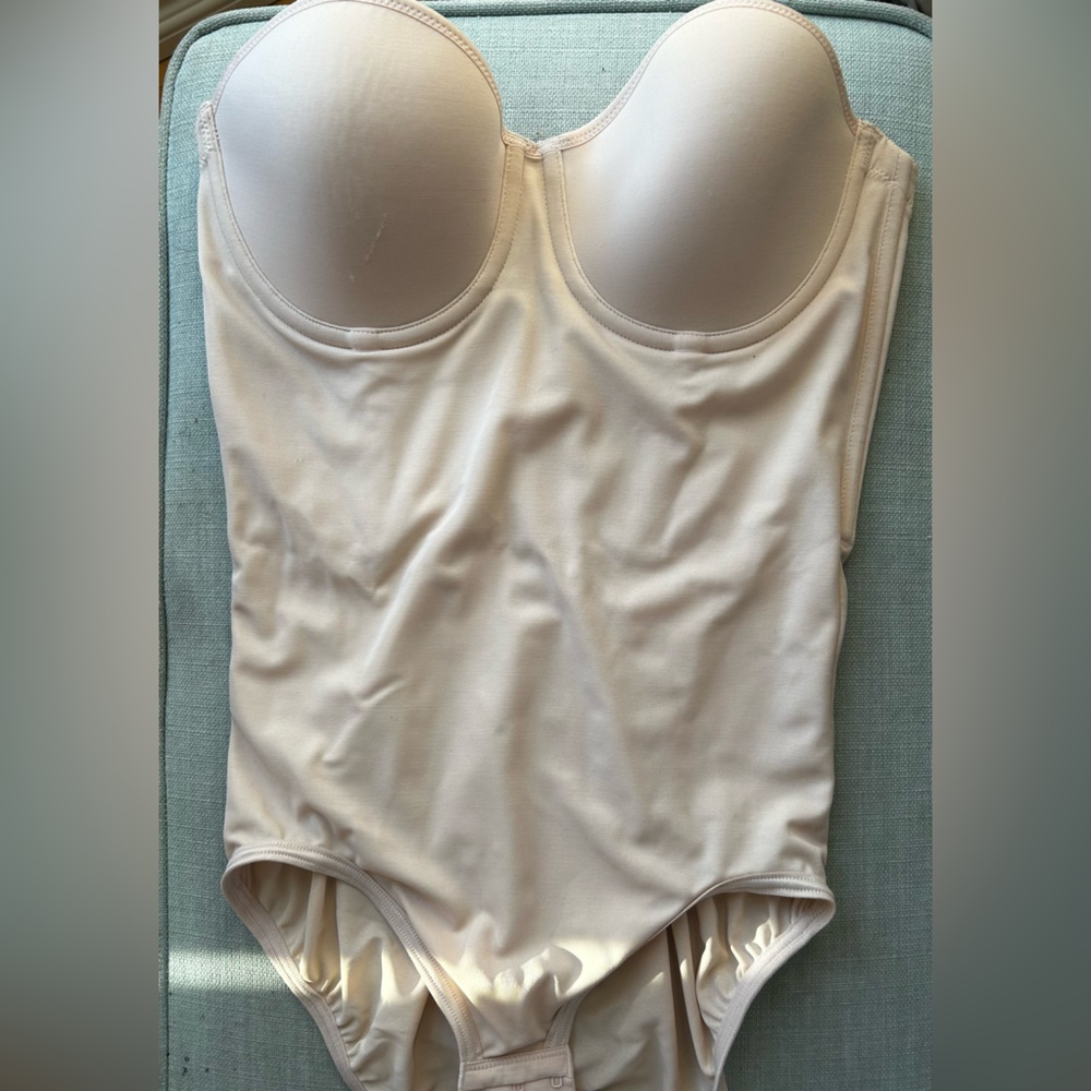 FLEXEES shapewear size 36C. Excellent condition!